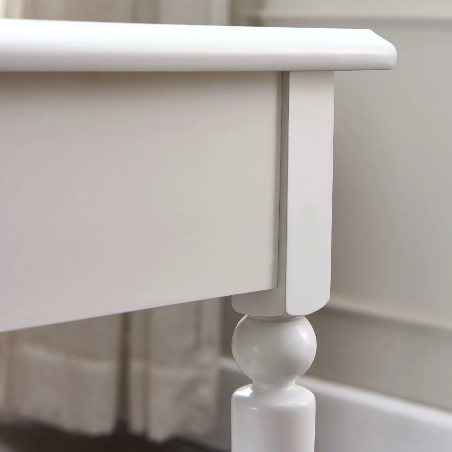 Coastal Wedge Table In Orchid White 3 Coastal Wedge Table In Orchid White - Image 3