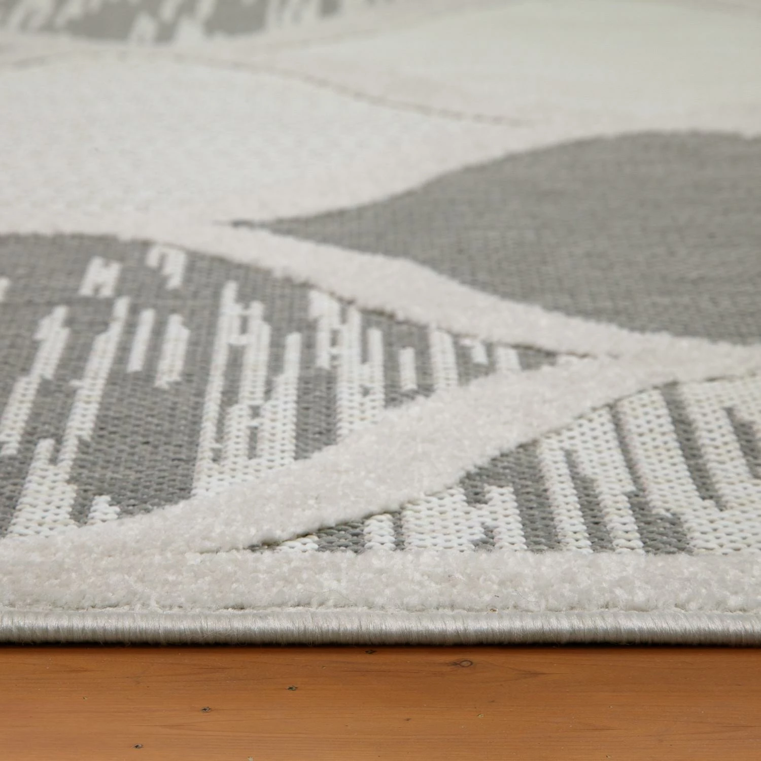 Laurus Indoor Outdoor Area Rug, 6-Foot 7-Inch By 9-Foot 6-Inch 2 Laurus Indoor Outdoor Area Rug, 6-Foot 7-Inch By 9-Foot 6-Inch - Image 2